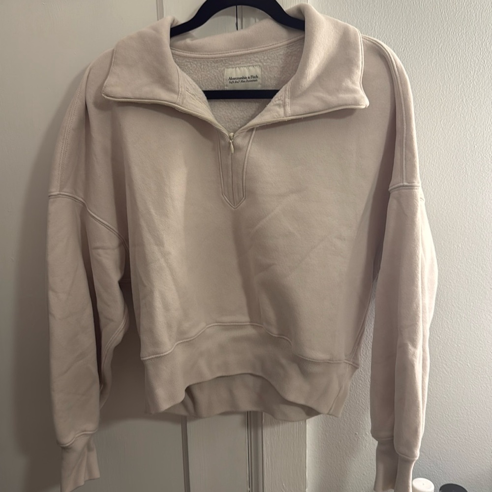 A&F Cropped Quarterzip Sweatshirt